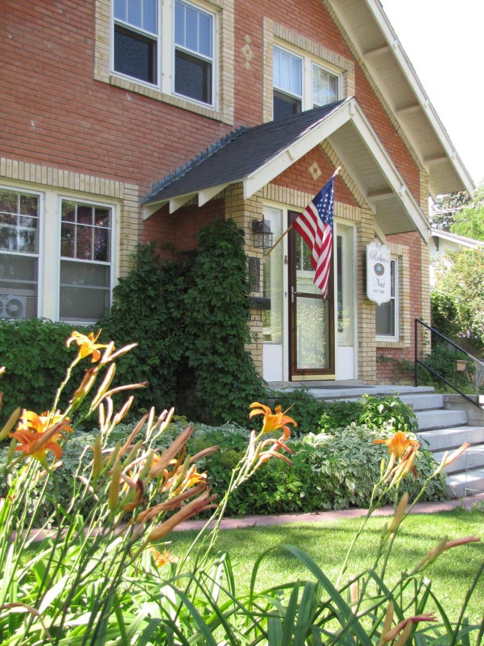 Robins Nest Bed & Breakfast Cody Esterno foto